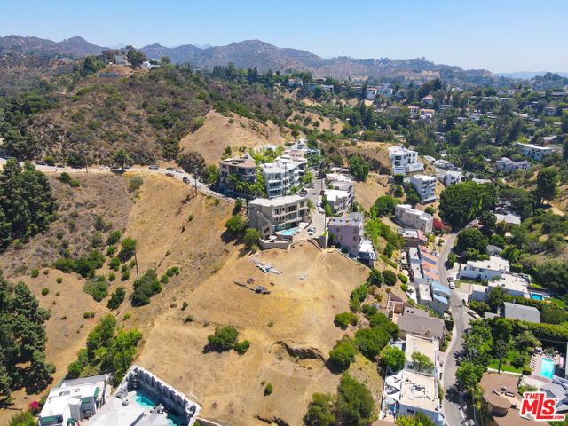 6446 W Weidlake Drive, Los Angeles, CA 90068