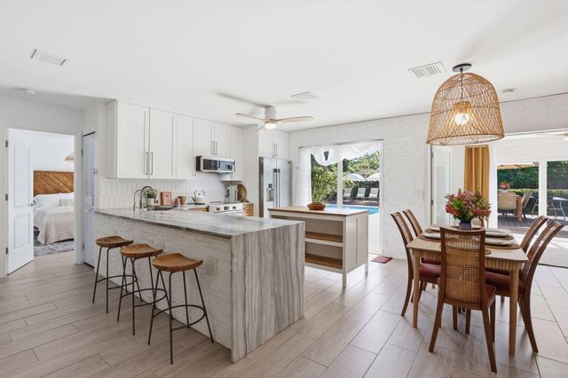 4461 NE 15th Avenue, Oakland Park, FL 33334