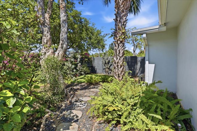 4461 NE 15th Avenue, Oakland Park, FL 33334