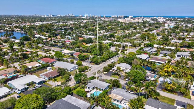 4461 NE 15th Avenue, Oakland Park, FL 33334