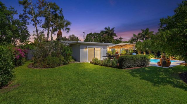 4461 NE 15th Avenue, Oakland Park, FL 33334
