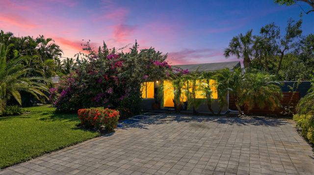 4461 NE 15th Avenue, Oakland Park, FL 33334