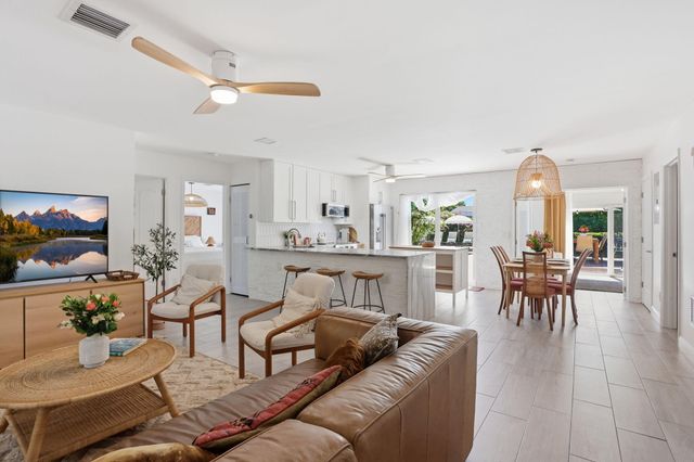 4461 NE 15th Avenue, Oakland Park, FL 33334
