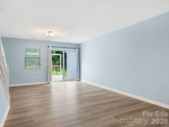 3259 Blythe Ridge Court, Charlotte, NC 28213