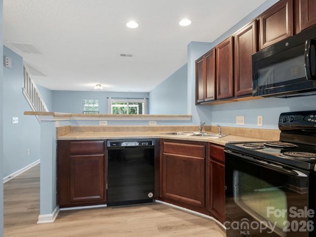 3259 Blythe Ridge Court, Charlotte, NC 28213