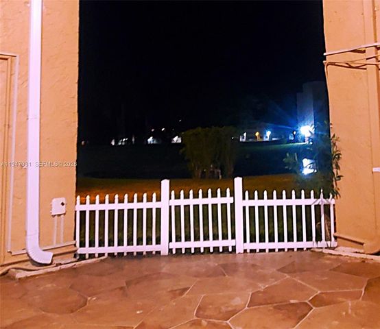 10300 NW 30th Ct 302, Sunrise, FL 33322