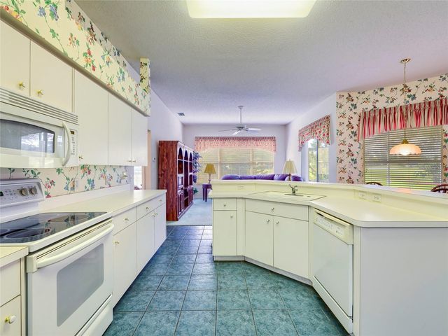 11228 WINDRUSH CIRCLE, Hudson, FL 34667
