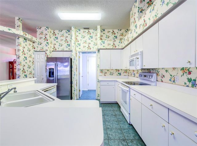 11228 WINDRUSH CIRCLE, Hudson, FL 34667