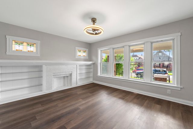 5827 S Spaulding Avenue, Chicago, IL 60629