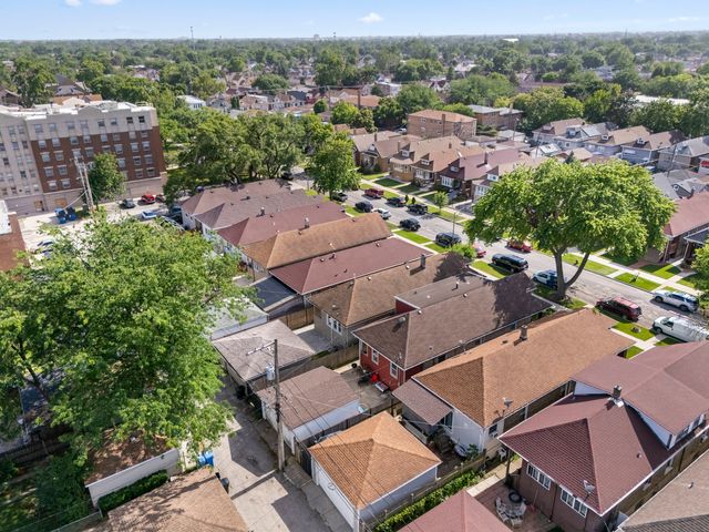 5827 S Spaulding Avenue, Chicago, IL 60629