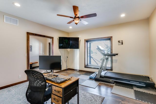 2308 18th Ave, Lindsborg, KS 67456