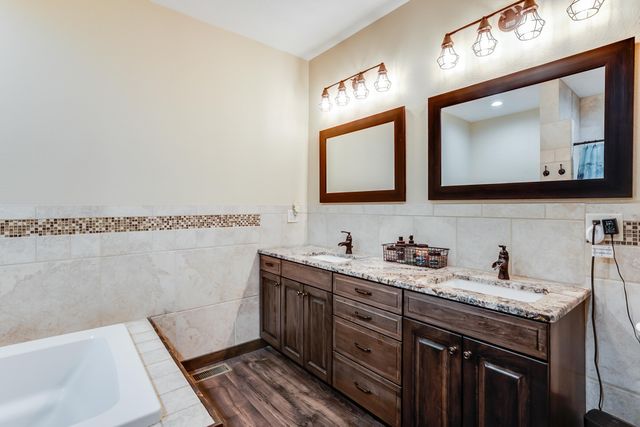 2308 18th Ave, Lindsborg, KS 67456