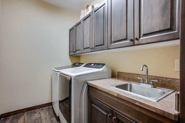 2308 18th Ave, Lindsborg, KS 67456