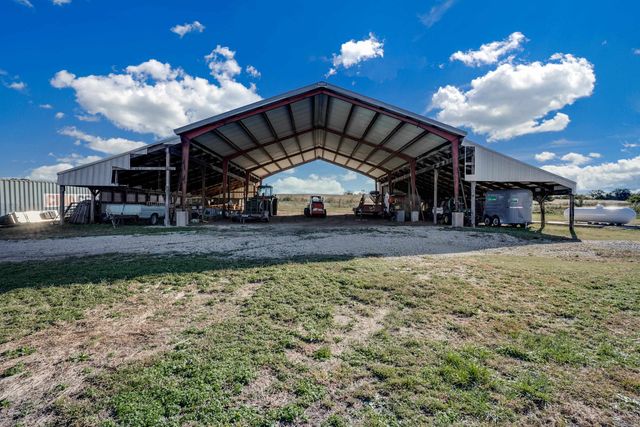 2308 18th Ave, Lindsborg, KS 67456