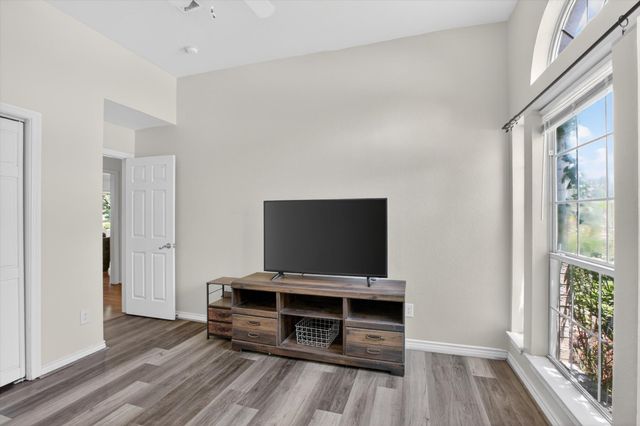 1704 N Bent Tree Trail, Grand Prairie, TX 75052