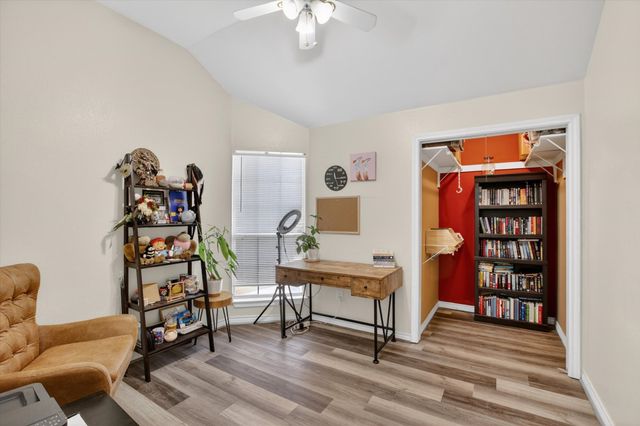 1704 N Bent Tree Trail, Grand Prairie, TX 75052