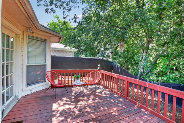 1704 N Bent Tree Trail, Grand Prairie, TX 75052
