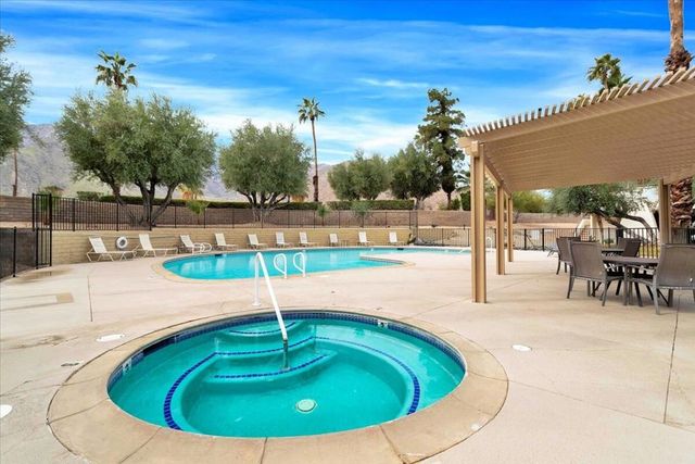2860 N Los Felices Road 101, Palm Springs, CA 92262