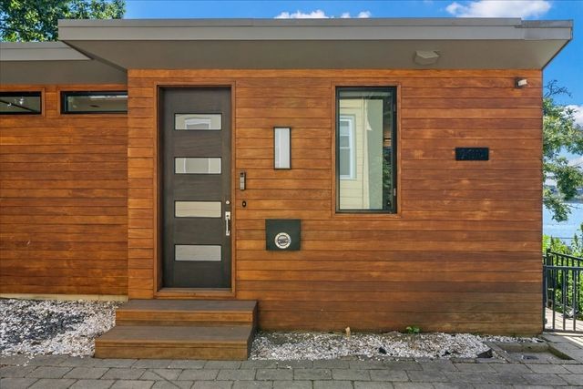 201R Savin Hill Avenue, Boston, MA 02125