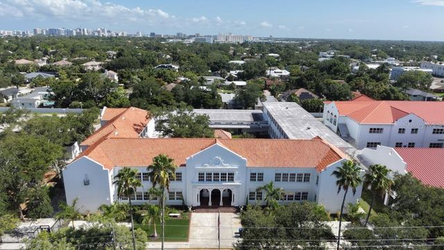 1850 MAGNOLIA STREET, Sarasota, FL 34239