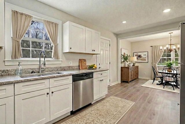 966 Greenwood Ct, Clarksville, TN 37040