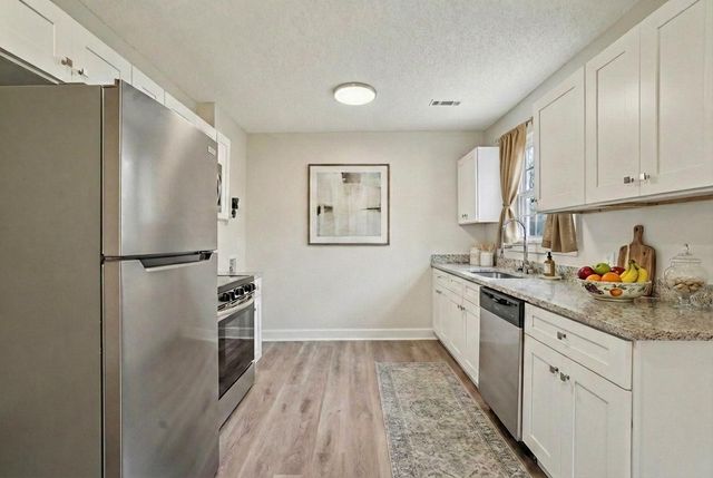 966 Greenwood Ct, Clarksville, TN 37040