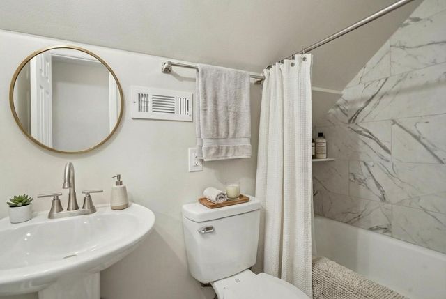 966 Greenwood Ct, Clarksville, TN 37040