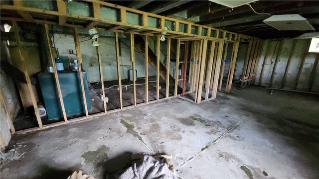 278 Aley Hill Road, Big Beaver, PA 15010