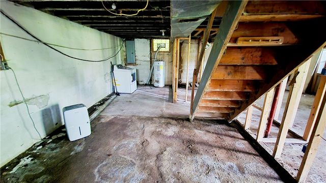 278 Aley Hill Road, Big Beaver, PA 15010