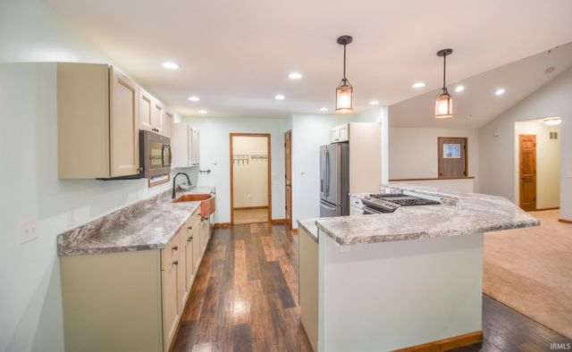 904 Nicholas Trail, Fremont, IN 46737