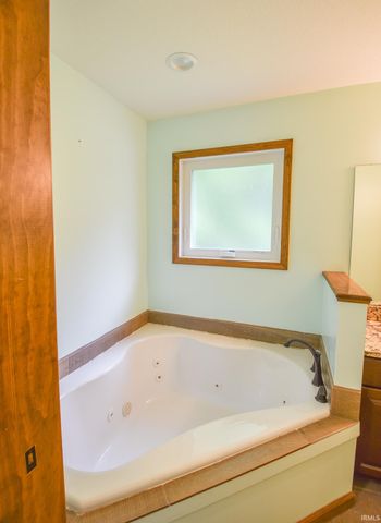 904 Nicholas Trail, Fremont, IN 46737