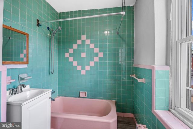 1534 WOMRATH ST, Philadelphia, PA 19124