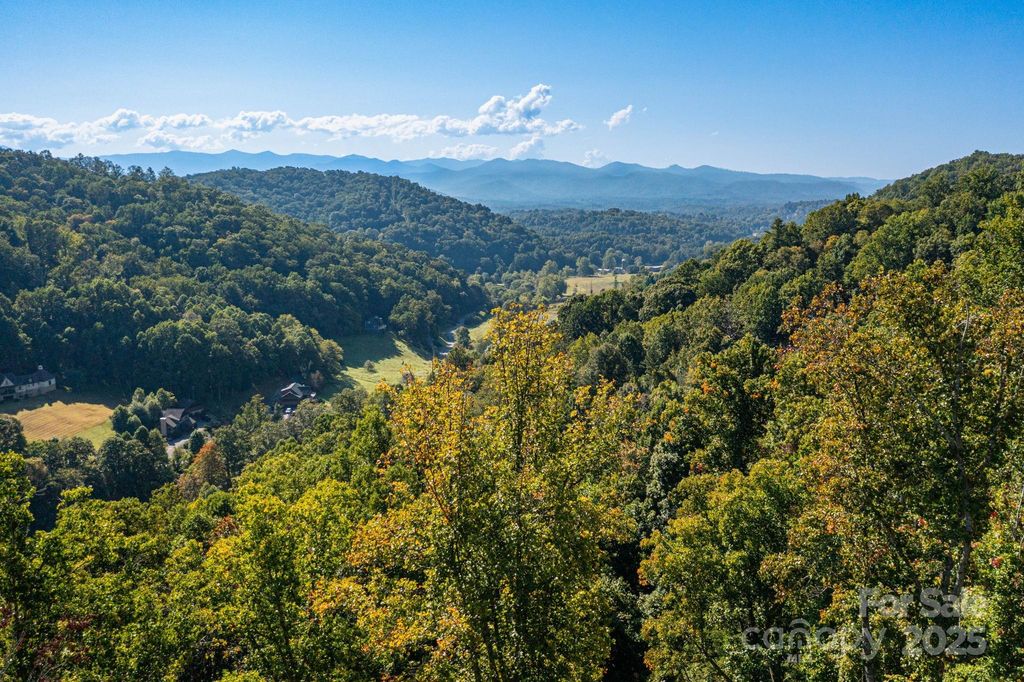 300 Running Deer Lane 70, Mars Hill, NC 28754