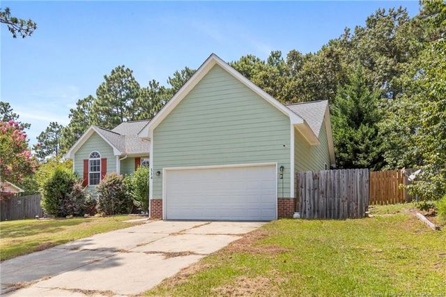 114 Jefferson Drive, Raeford, NC 28376