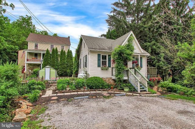 4011 CHERRY RUN RD, Glen Rock, PA 17327