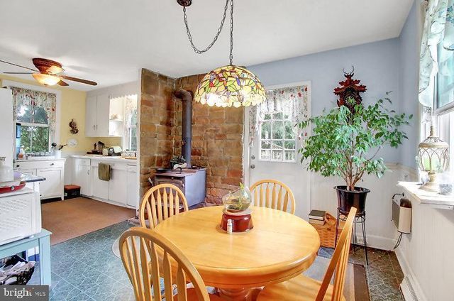 4011 CHERRY RUN RD, Glen Rock, PA 17327