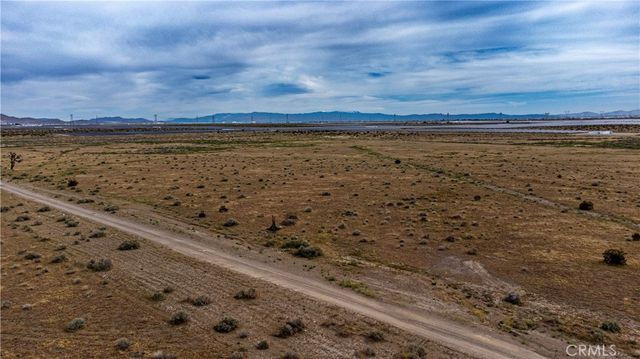 1 Colusa Road, Adelanto, CA 92301