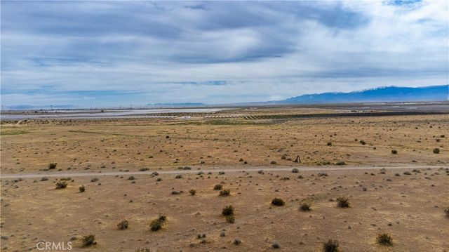 1 Colusa Road, Adelanto, CA 92301