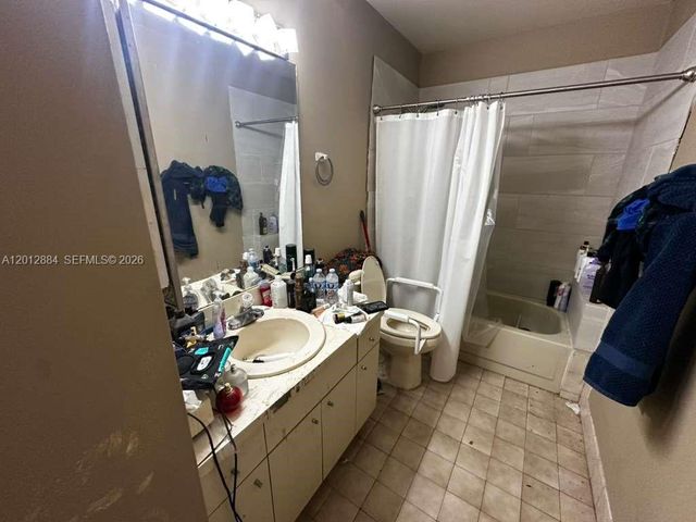 8700 SW 56th Ct, Cooper City, FL 33328