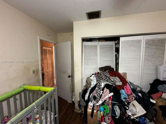 8700 SW 56th Ct, Cooper City, FL 33328