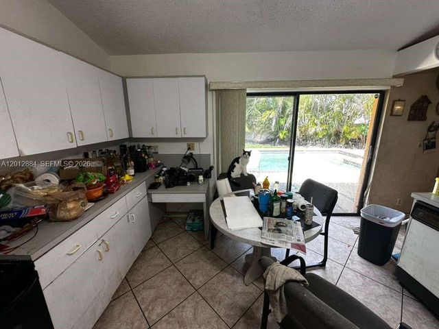 8700 SW 56th Ct, Cooper City, FL 33328