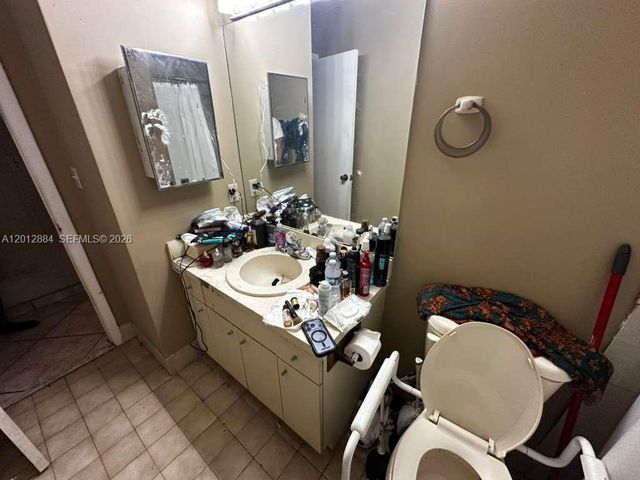 8700 SW 56th Ct, Cooper City, FL 33328