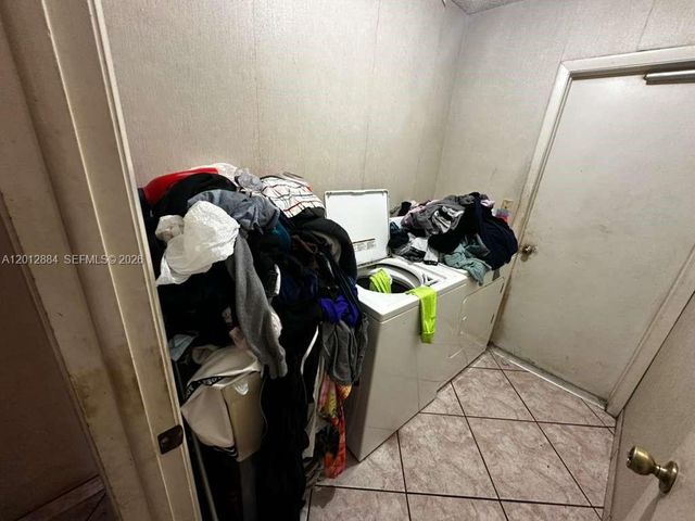 8700 SW 56th Ct, Cooper City, FL 33328