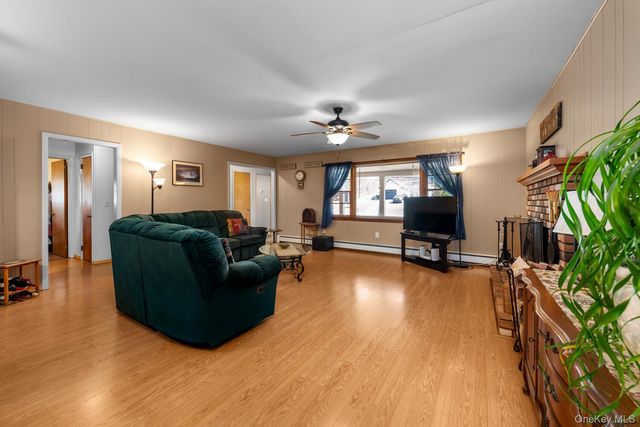 148 S Street Extension, Warwick, NY 10990
