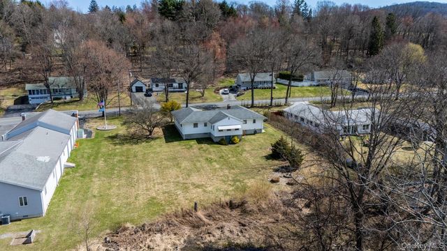148 S Street Extension, Warwick, NY 10990