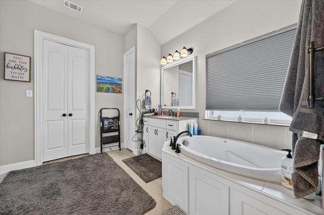1940 Silver Falls Drive, Burleson, TX 76028