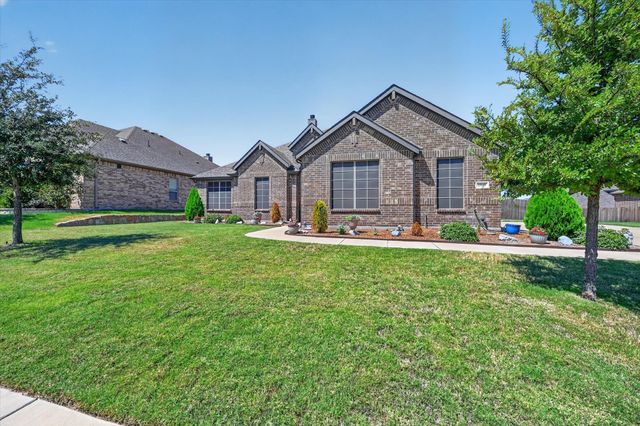 1940 Silver Falls Drive, Burleson, TX 76028