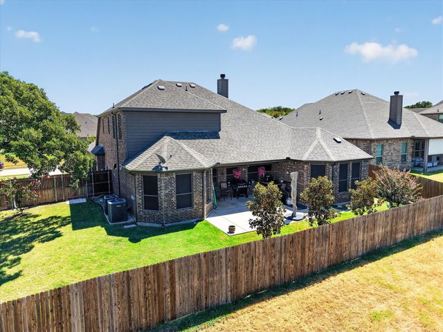 1940 Silver Falls Drive, Burleson, TX 76028