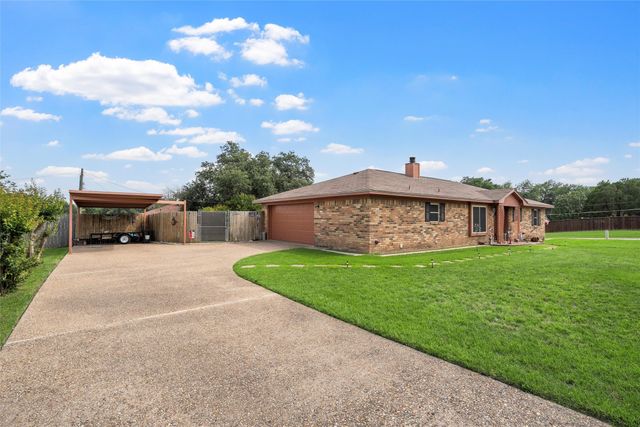601 Circle Creek Drive, Hewitt, TX 76643