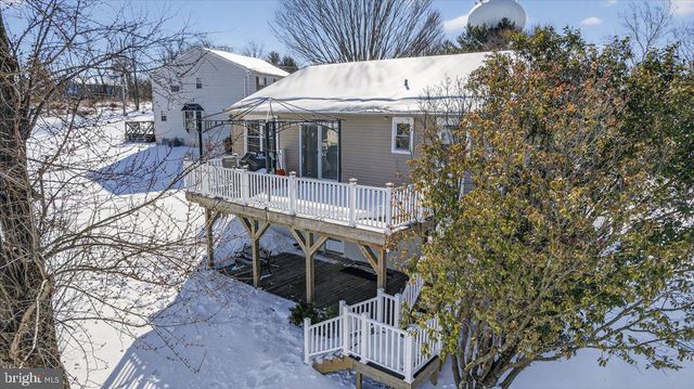 8 RED CLOUD CIR, Royersford, PA 19468